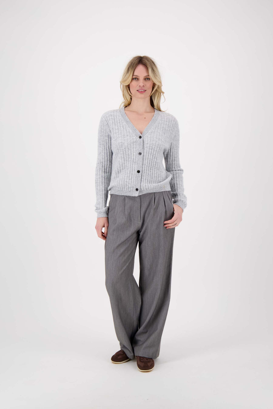 pants with pleats | mid-gray