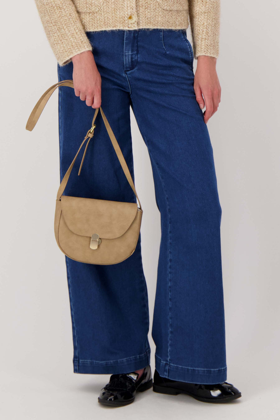 shoulder bag with gold closure | taupe