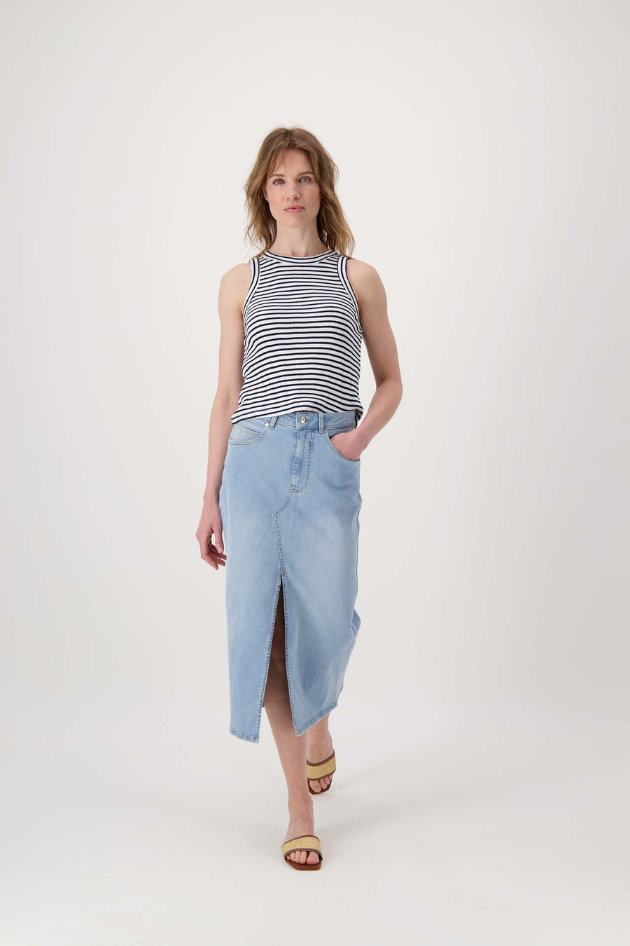 denim skirt with stretch denim | light blue denim