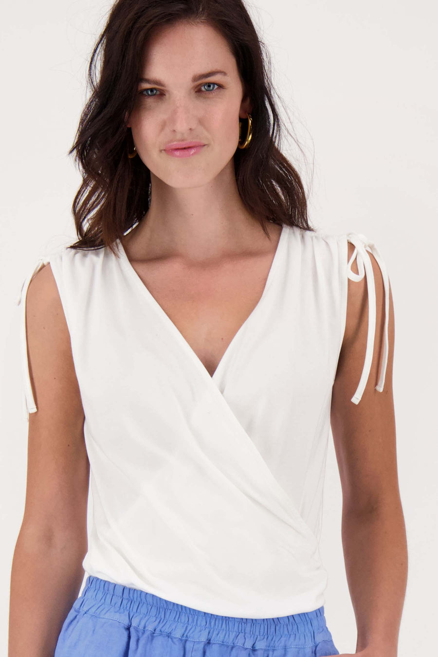 flap top | off white