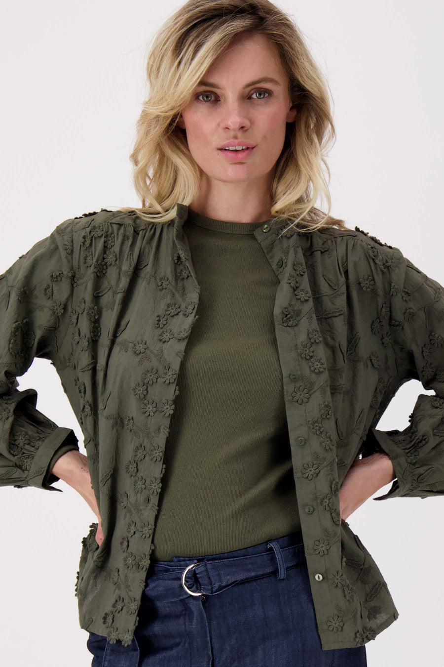 blouse with flower structure | moss green