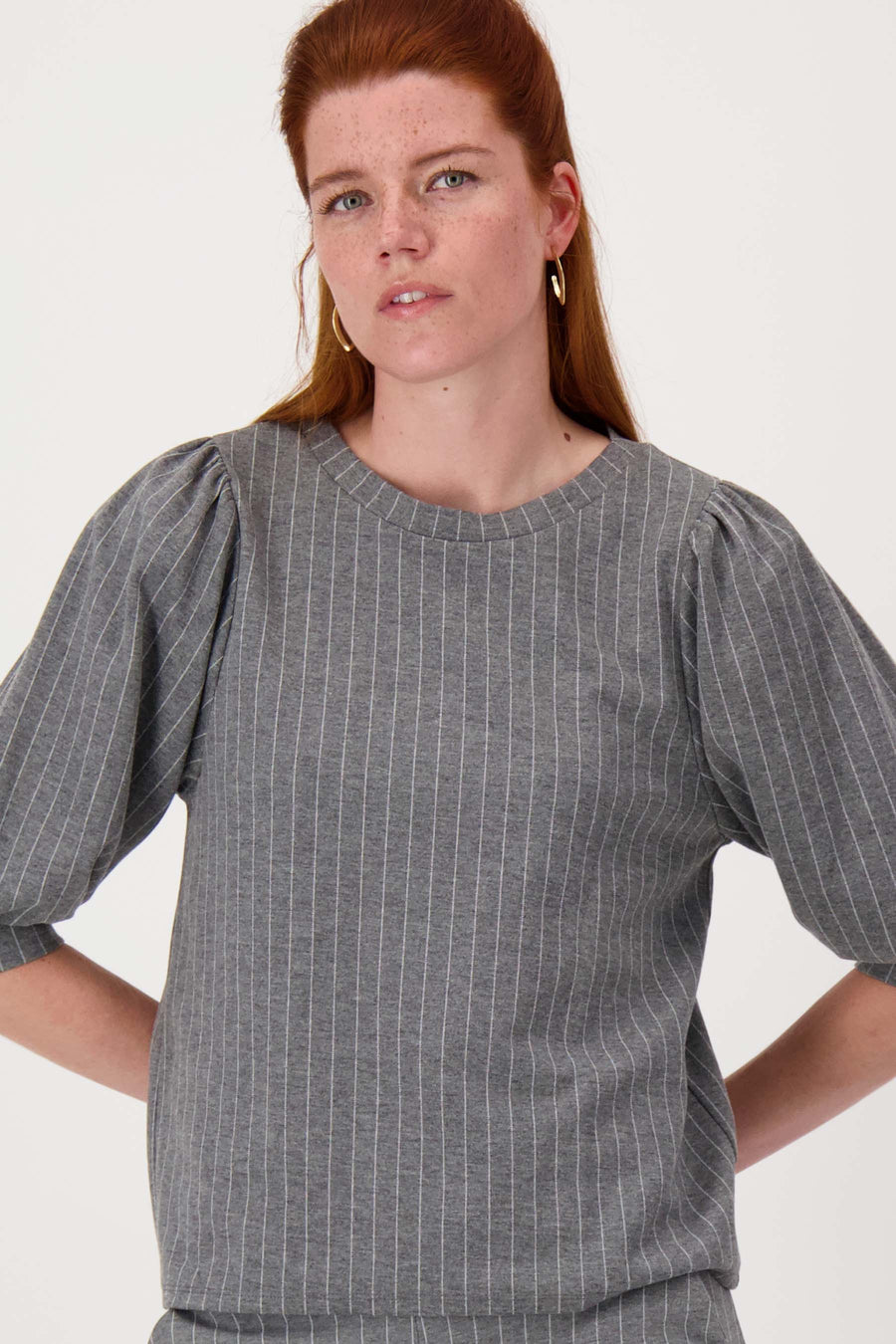 pinstripe puff sleeve top | anthracite gray