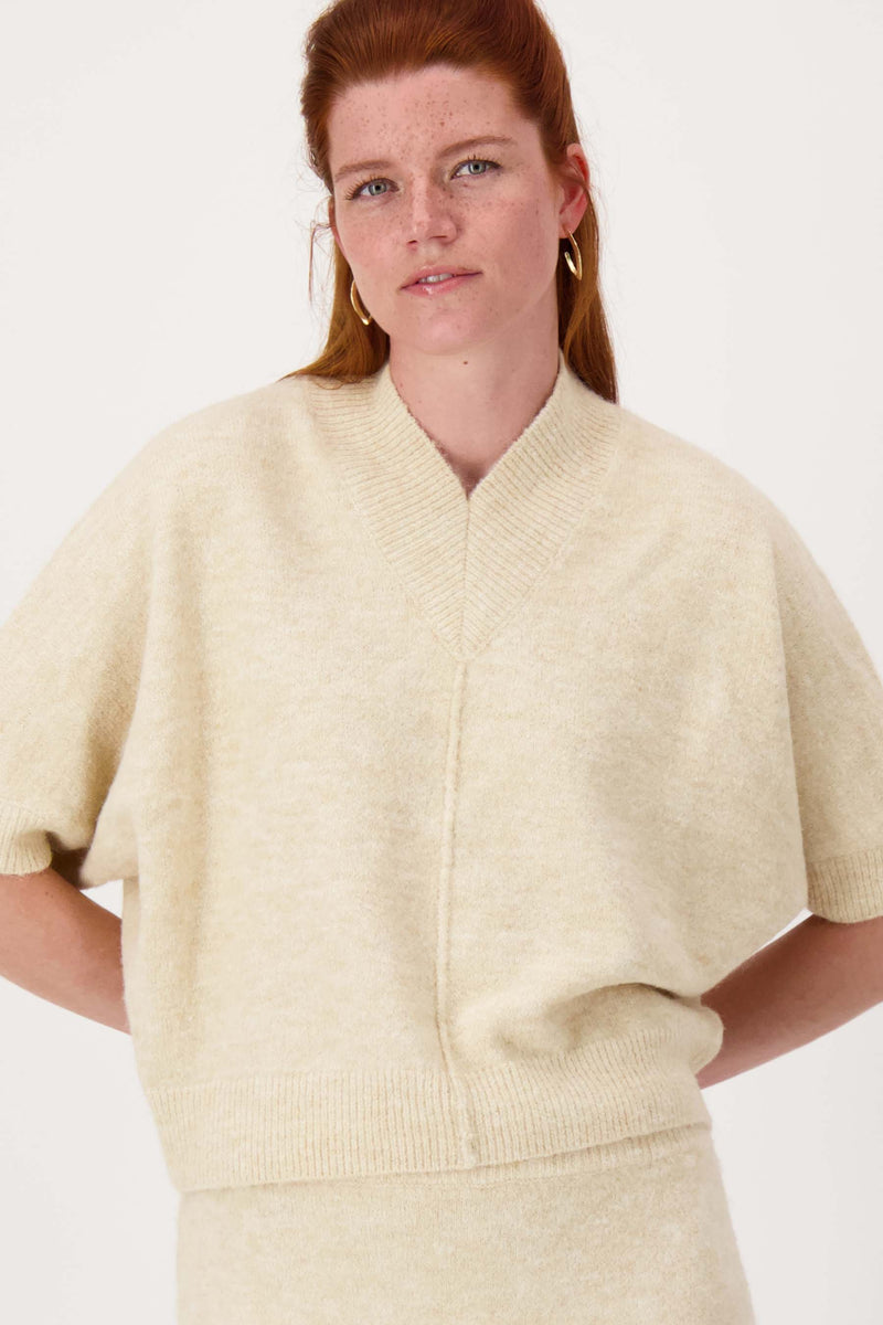 cropped sleeve sweater with seam | beige