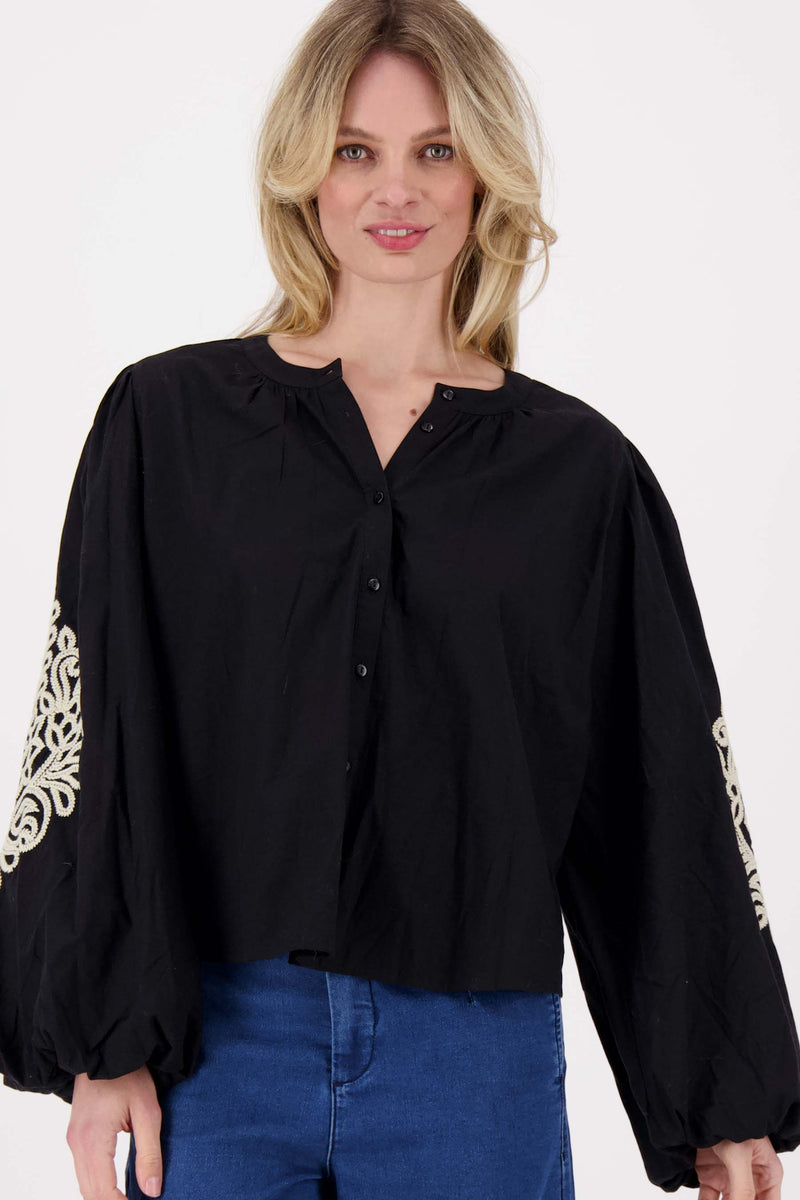 blouse with embroidery sleeves | black