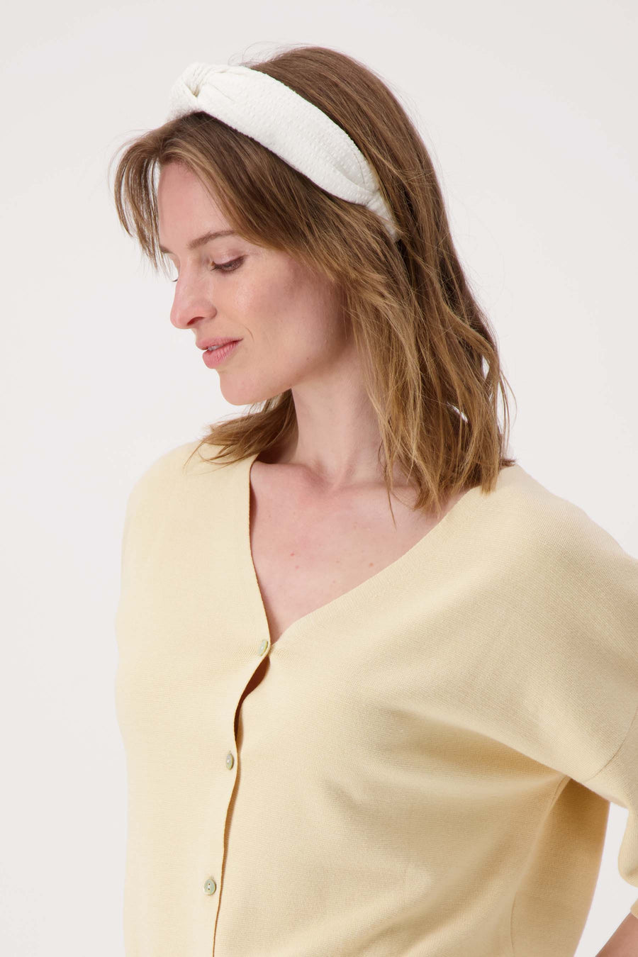 hairband with button | off white