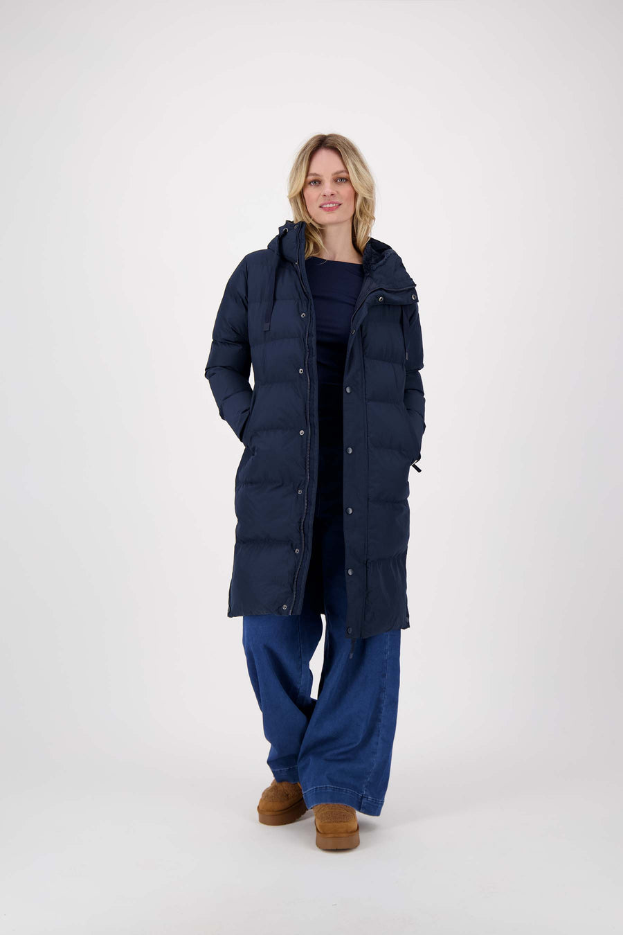 long bubble coat with teddy details | night blue