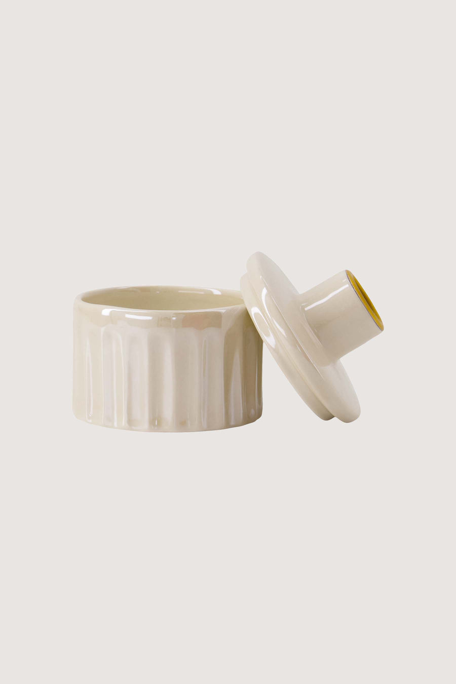 ceramic candle holder with mother-of-pearl ribbing and lid | sand / gold