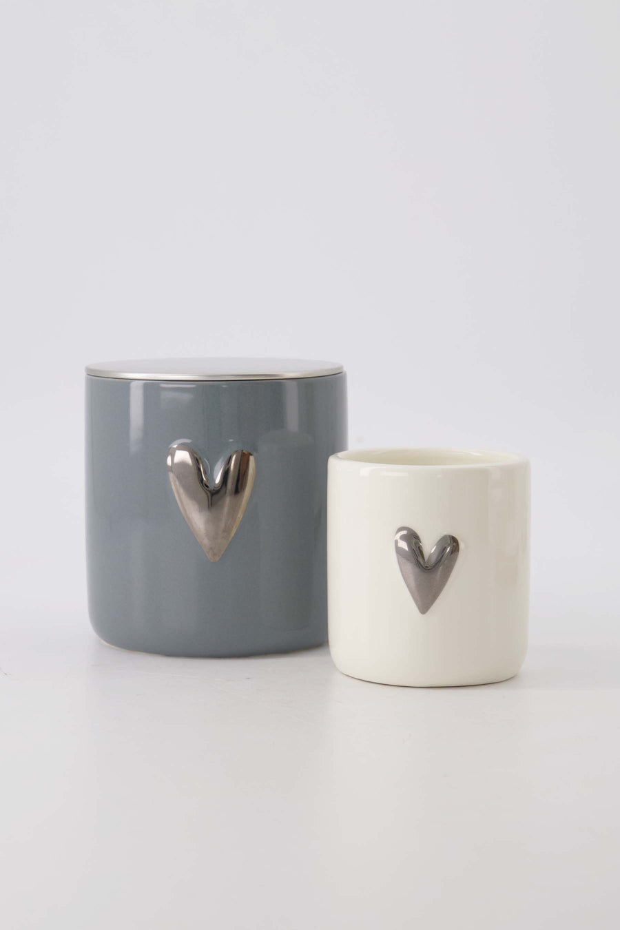Set of 2 Scented Candles Ceramic Heart Silver