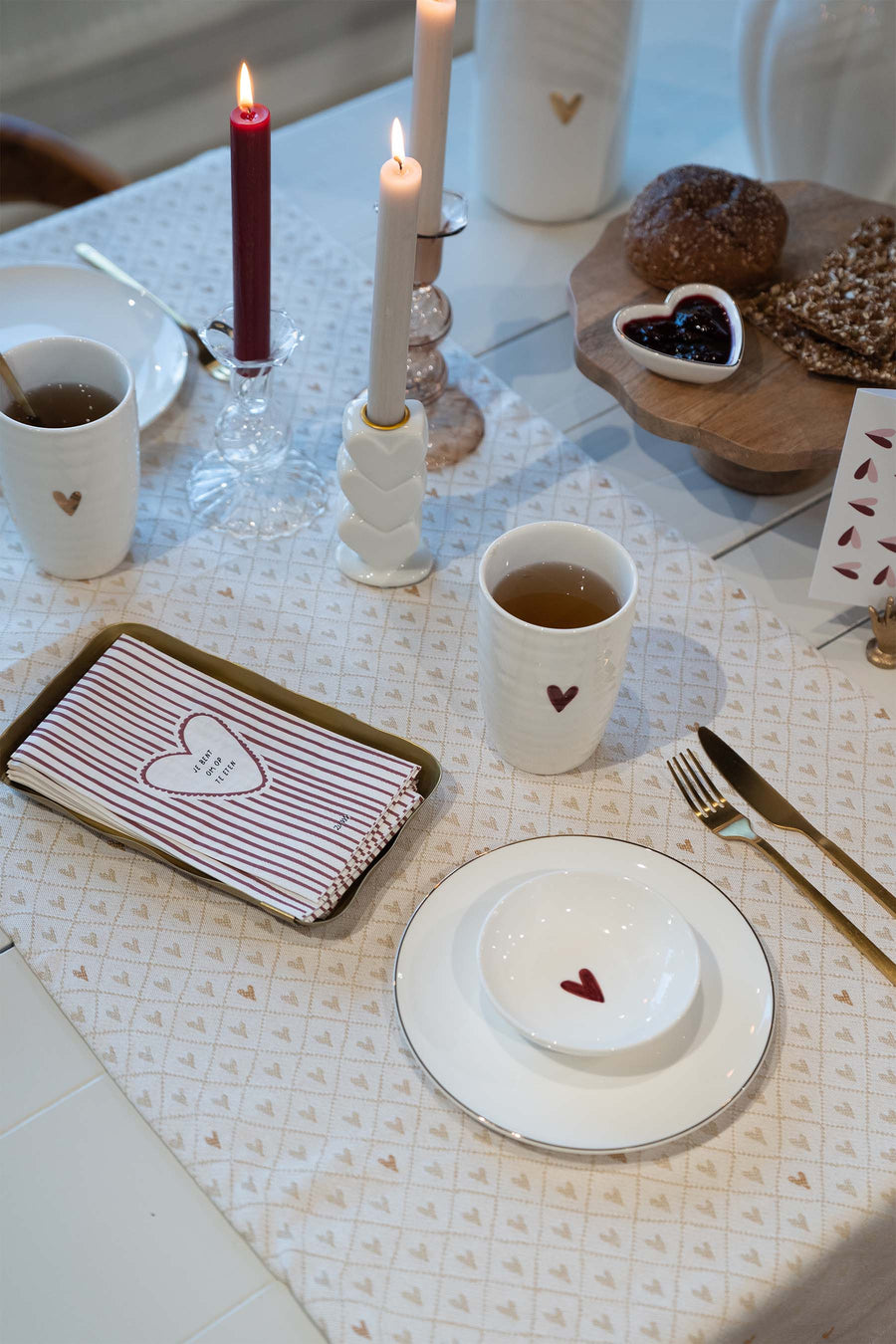 table runner hearts long white/sand/gold | white/sand/gold